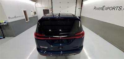 2023 Chrysler Pacifica Touring L   - Photo 18 - Plainfield, IN 46168