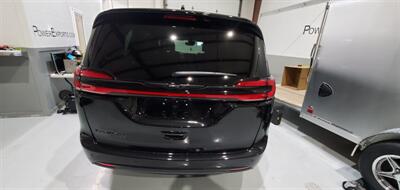 2023 Chrysler Pacifica Touring L   - Photo 6 - Plainfield, IN 46168