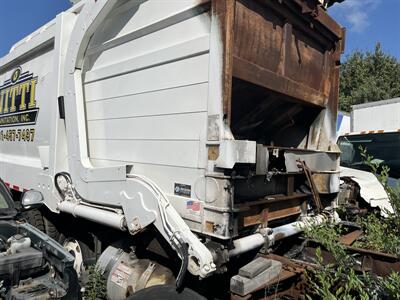 2018 Peterbilt 520 in service 4 months  Front Loader Trash Compactor - Photo 4 - Princeton, MN 55371