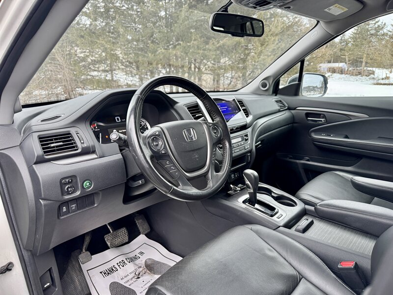 2019 Honda Ridgeline RTL-T - Photo 11 - Andover, MN 55304