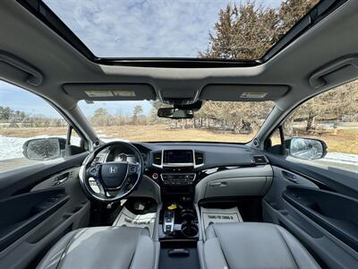 2020 Honda Ridgeline RTL-E   - Photo 17 - Andover, MN 55304