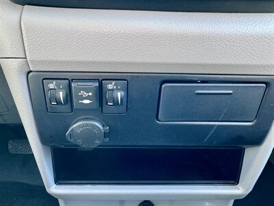 2018 Toyota Sienna XLE 8-Passenger   - Photo 20 - Andover, MN 55304
