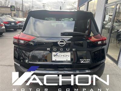 2023 Nissan Rogue SV   - Photo 5 - Attleboro, MA 02703