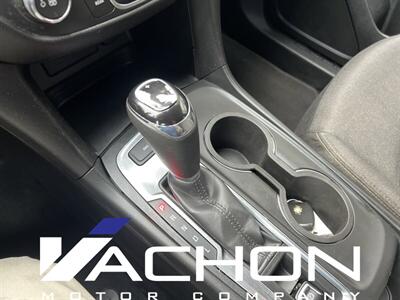 2020 Chevrolet Equinox LT   - Photo 14 - Attleboro, MA 02703