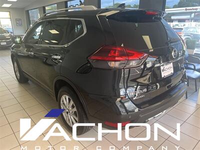 2020 Nissan Rogue SV   - Photo 4 - Attleboro, MA 02703