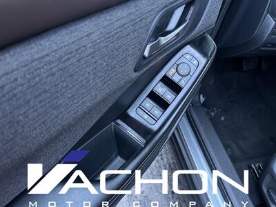 2023 Nissan Rogue SV   - Photo 8 - Attleboro, MA 02703