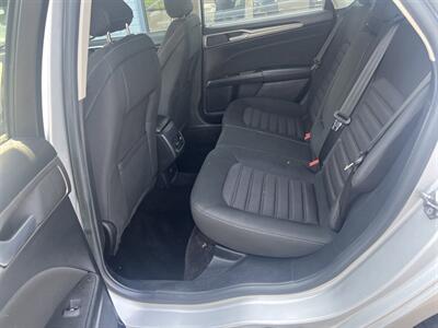 2018 Ford Fusion SE   - Photo 10 - Attleboro, MA 02703