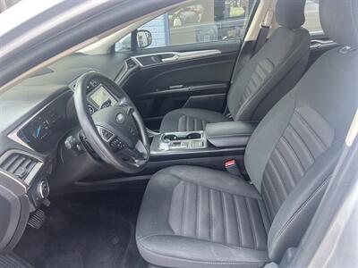 2018 Ford Fusion SE   - Photo 9 - Attleboro, MA 02703