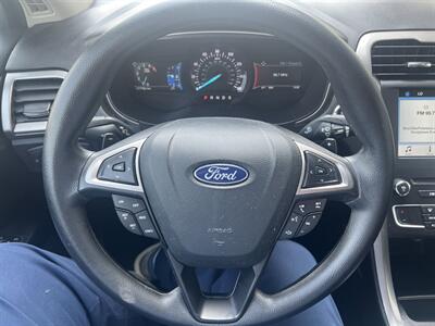 2018 Ford Fusion SE   - Photo 12 - Attleboro, MA 02703