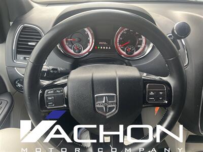 2019 Dodge Grand Caravan SXT   - Photo 13 - Attleboro, MA 02703