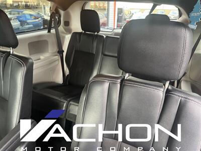 2019 Dodge Grand Caravan SXT   - Photo 11 - Attleboro, MA 02703