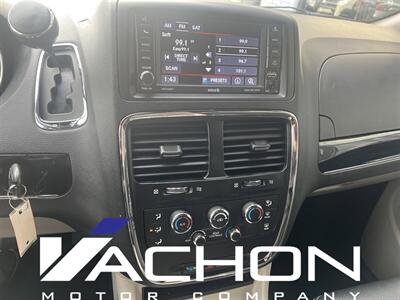2019 Dodge Grand Caravan SXT   - Photo 14 - Attleboro, MA 02703