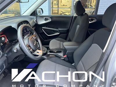 2023 Kia Soul LX   - Photo 9 - Attleboro, MA 02703