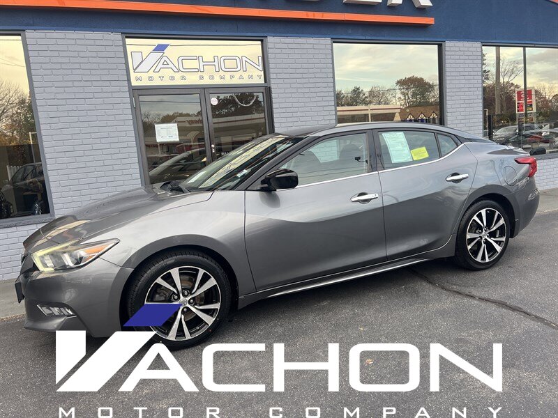 2018 Nissan Maxima S  