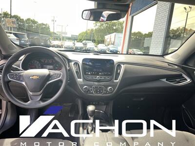 2023 Chevrolet Malibu LT   - Photo 11 - Attleboro, MA 02703