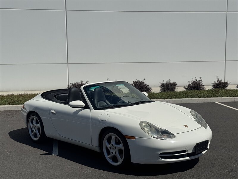 2000 Porsche 911 Carrera