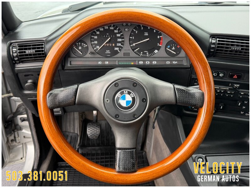 1992 BMW 316i Touring 5-Speed - Photo 15 - Portland, OR 97230