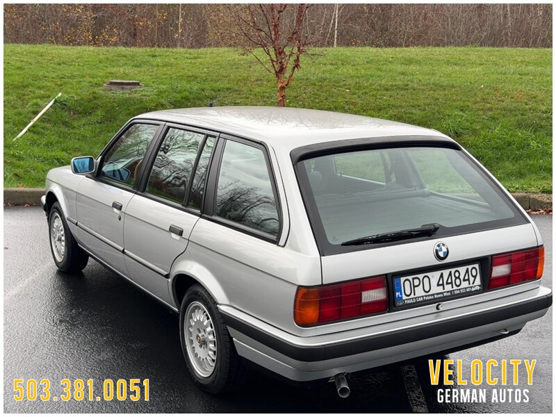 1992 BMW 316i Touring 5-Speed - Photo 4 - Portland, OR 97230