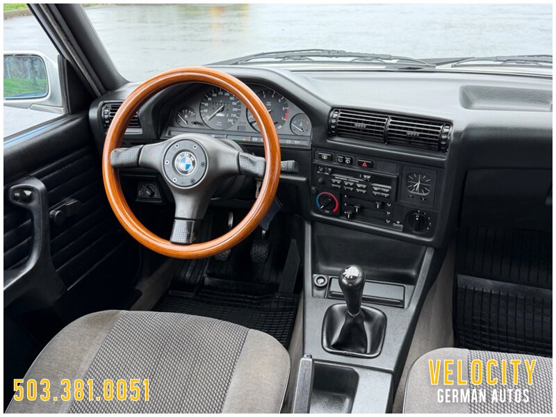 1992 BMW 316i Touring 5-Speed - Photo 20 - Portland, OR 97230