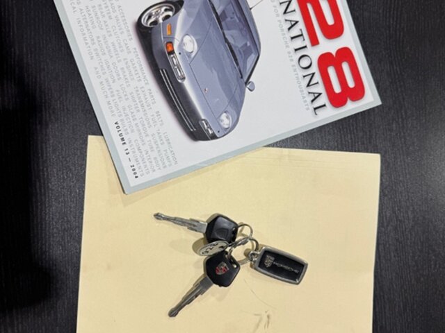 1990 Porsche 928 S4 - Photo 19 - Portland, OR 97230