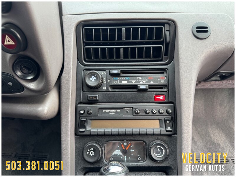 1990 Porsche 928 S4 - Photo 12 - Portland, OR 97230