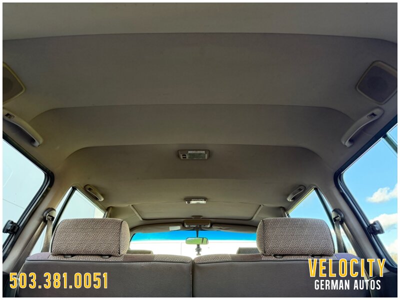 1991 Toyota Land Cruiser 4WD - Photo 8 - Portland, OR 97230