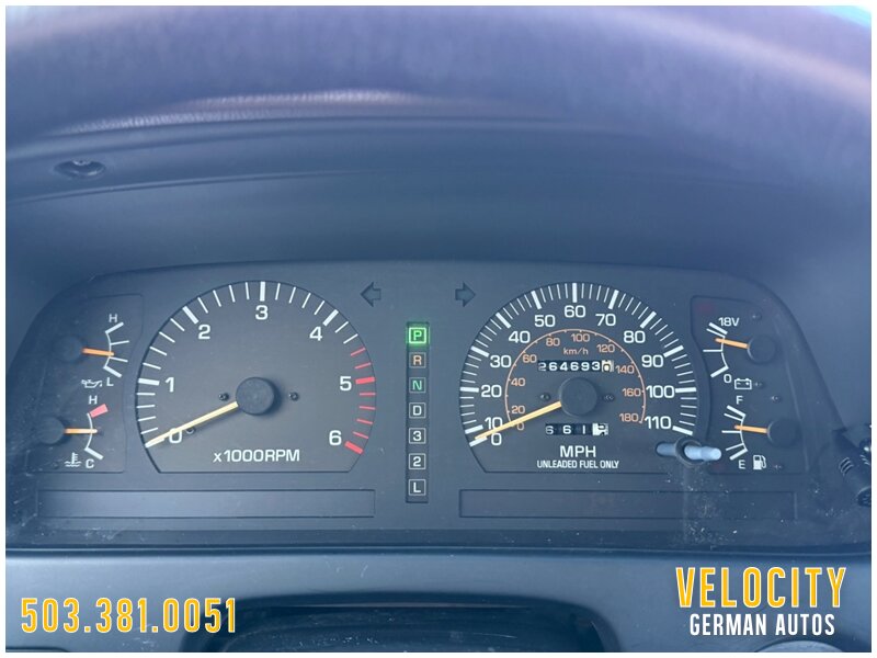 1991 Toyota Land Cruiser 4WD - Photo 20 - Portland, OR 97230