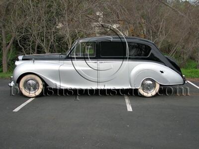1954 Austin-Healey Princess Limousine   - Photo 2 - San Luis Obispo, CA 93401