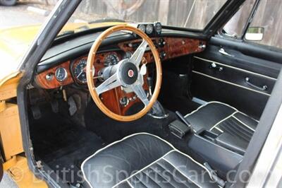 1967 MG MGB-GT   - Photo 13 - San Luis Obispo, CA 93401