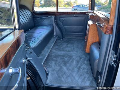 1956 Rolls-Royce Wraith Limousine   - Photo 29 - San Luis Obispo, CA 93401