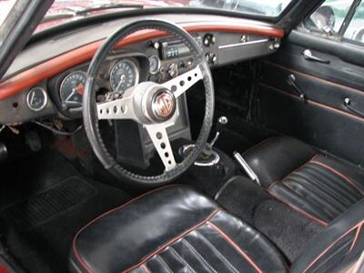 1966 MG MGB-GT   - Photo 13 - San Luis Obispo, CA 93401