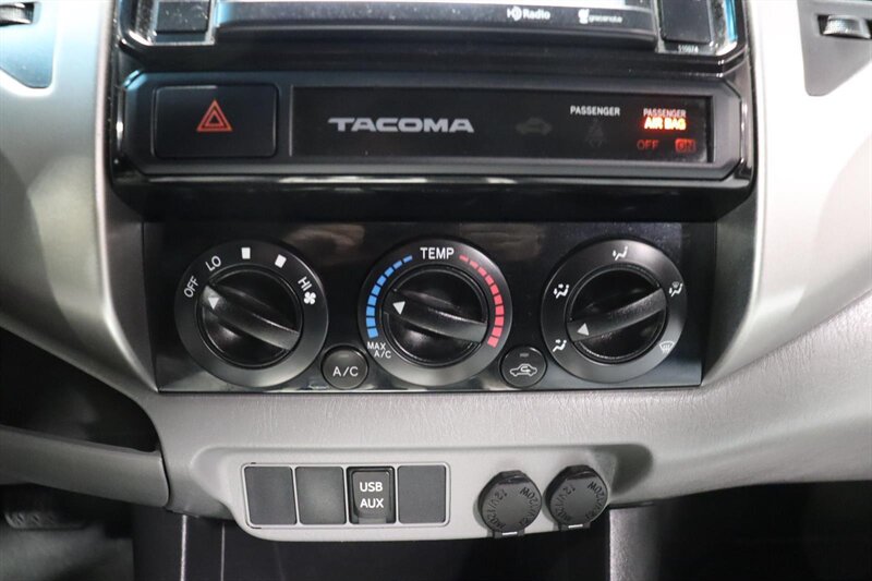 2015 Toyota Tacoma PreRunner V6 photo