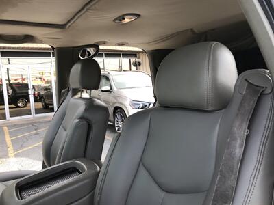 2003 GMC Yukon SLE   - Photo 13 - Dallas, TX 75247