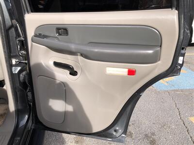 2003 GMC Yukon SLE   - Photo 26 - Dallas, TX 75247