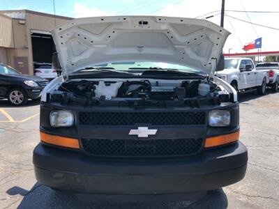 2009 Chevrolet Express 2500   - Photo 4 - Dallas, TX 75247