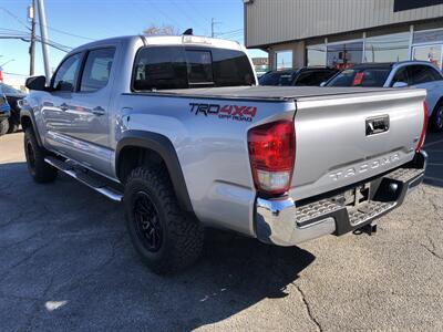 2017 Toyota Tacoma TRD Sport   - Photo 9 - Dallas, TX 75247
