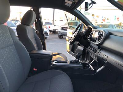 2017 Toyota Tacoma TRD Sport   - Photo 36 - Dallas, TX 75247
