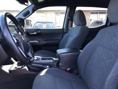 2017 Toyota Tacoma TRD Sport   - Photo 11 - Dallas, TX 75247