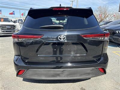 2023 Toyota Highlander XLE   - Photo 11 - Dallas, TX 75247