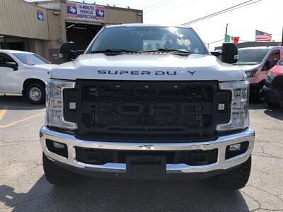 2019 Ford F-250 XLT   - Photo 2 - Dallas, TX 75247