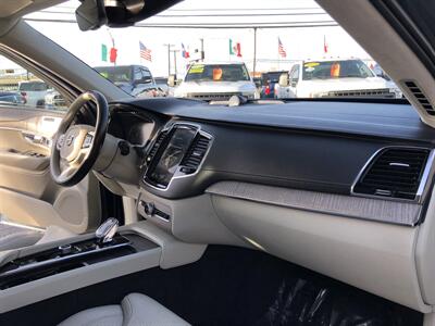 2022 Volvo XC90 Recharge T8 Inscription 6P - Photo 37 - Dallas, TX 75247