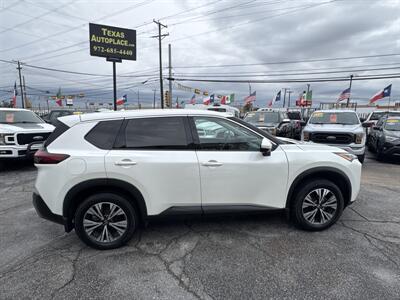 2021 Nissan Rogue SV   - Photo 8 - Dallas, TX 75247