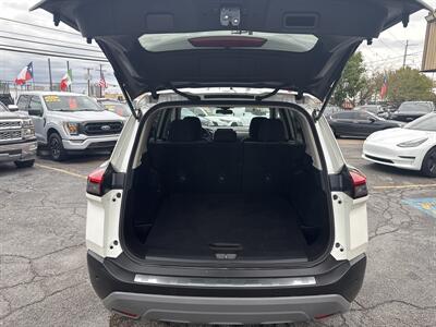 2021 Nissan Rogue SV   - Photo 5 - Dallas, TX 75247