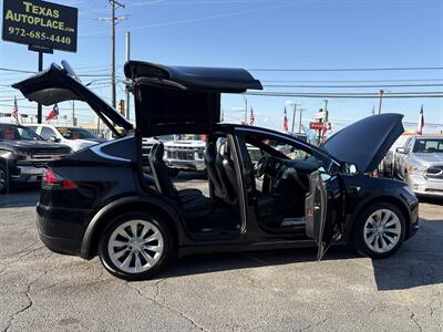 2018 Tesla Model X 75D   - Photo 28 - Dallas, TX 75247