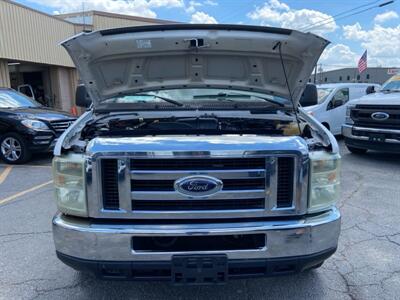 2011 Ford E-350 SD XLT   - Photo 4 - Dallas, TX 75247