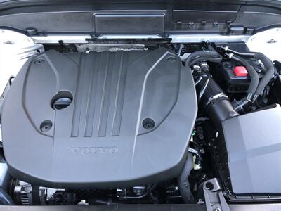 2022 Volvo XC60 B5 Inscription   - Photo 5 - Dallas, TX 75247