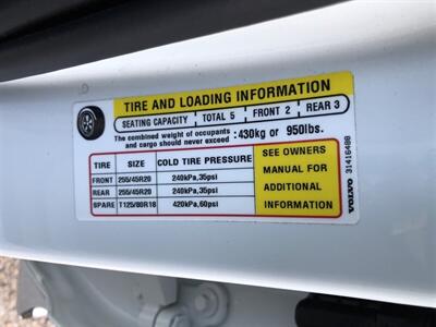 2022 Volvo XC60 B5 Inscription   - Photo 37 - Dallas, TX 75247