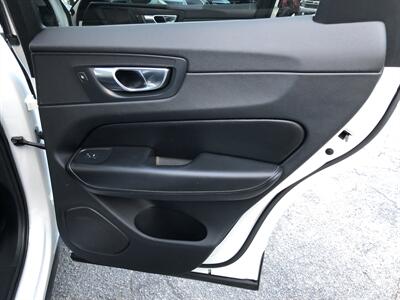 2022 Volvo XC60 B5 Inscription   - Photo 31 - Dallas, TX 75247