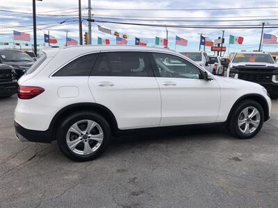 2018 Mercedes-Benz GLC GLC 300   - Photo 9 - Dallas, TX 75247