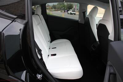 2023 Tesla Model Y - Photo 11 - Rialto, CA 92376-8618
